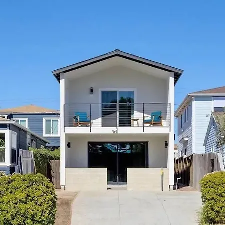 Coastal Living At Its Finest Pacific Beach